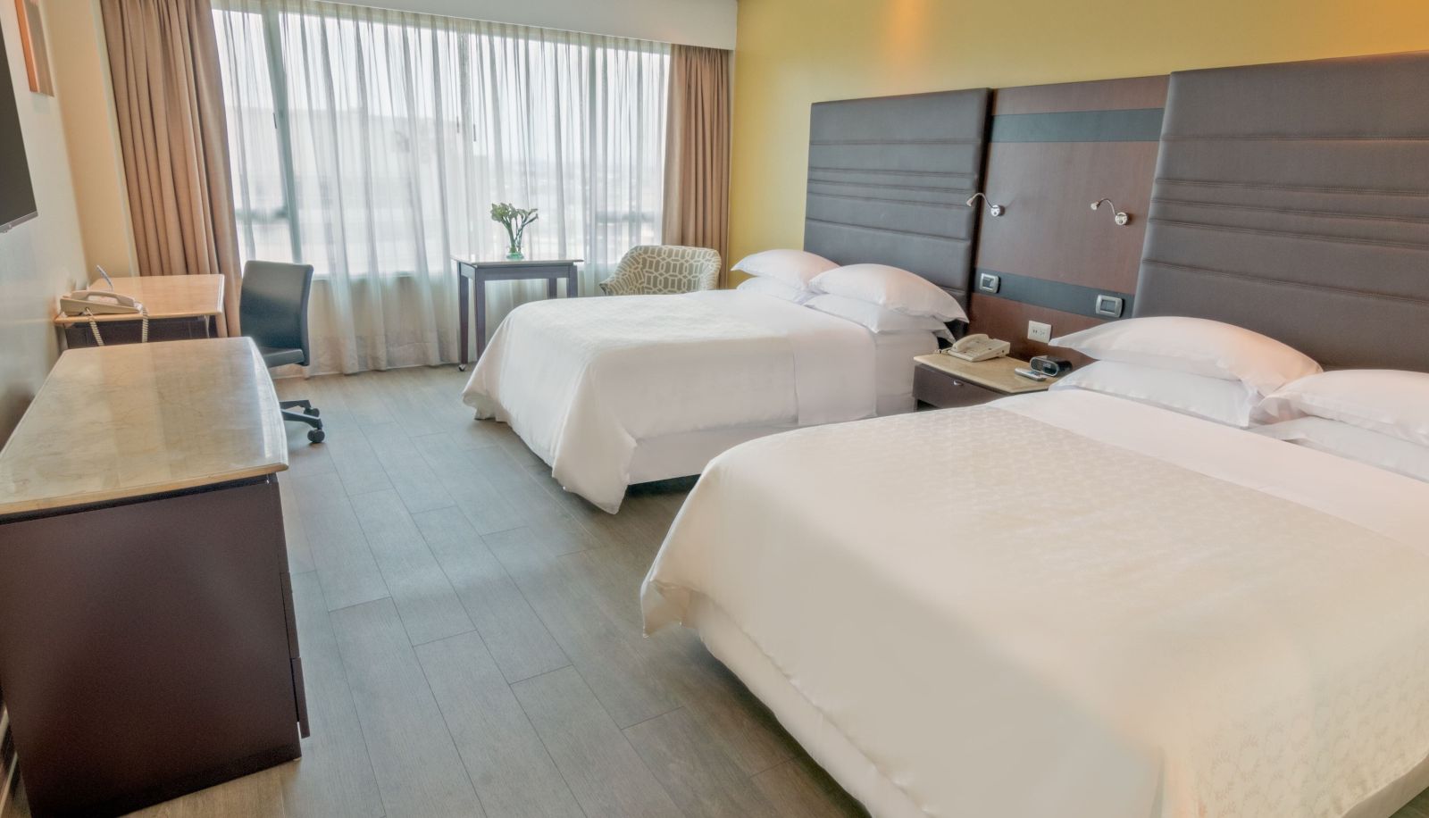 Camera - Sheraton Guayaquil Hotel