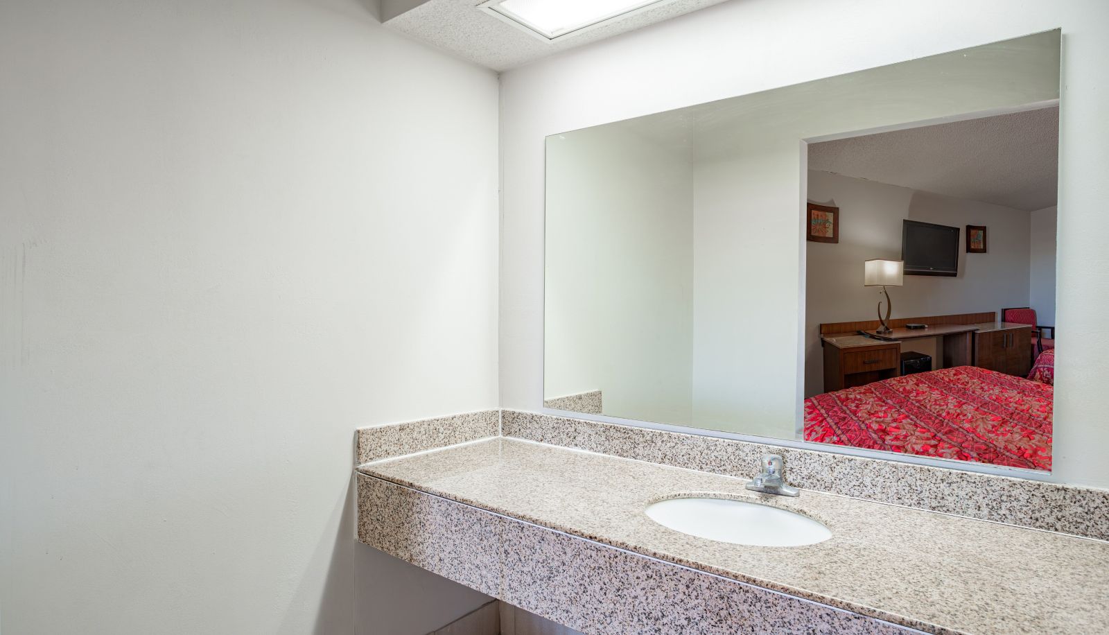 Zimmer - Southern Inn By OYO Walterboro I-95
