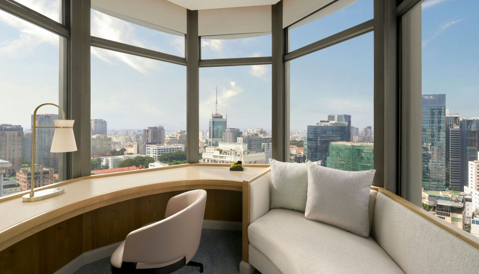 Room - Sheraton Saigon Grand Opera Hotel