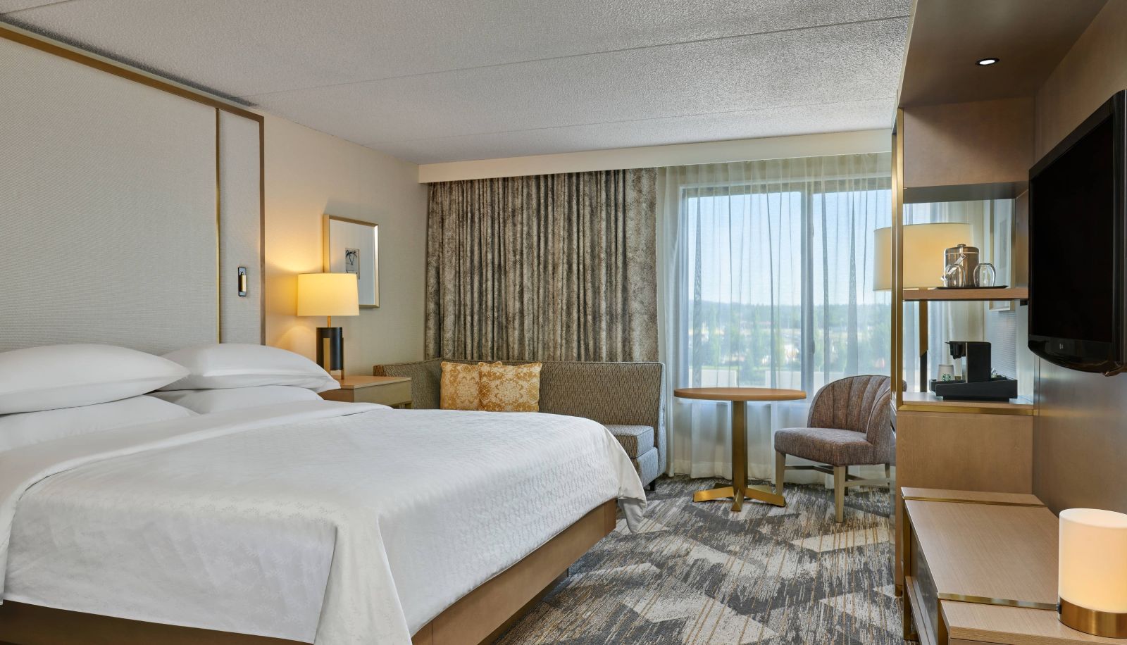 Room - Sheraton Portland Airport Hotel