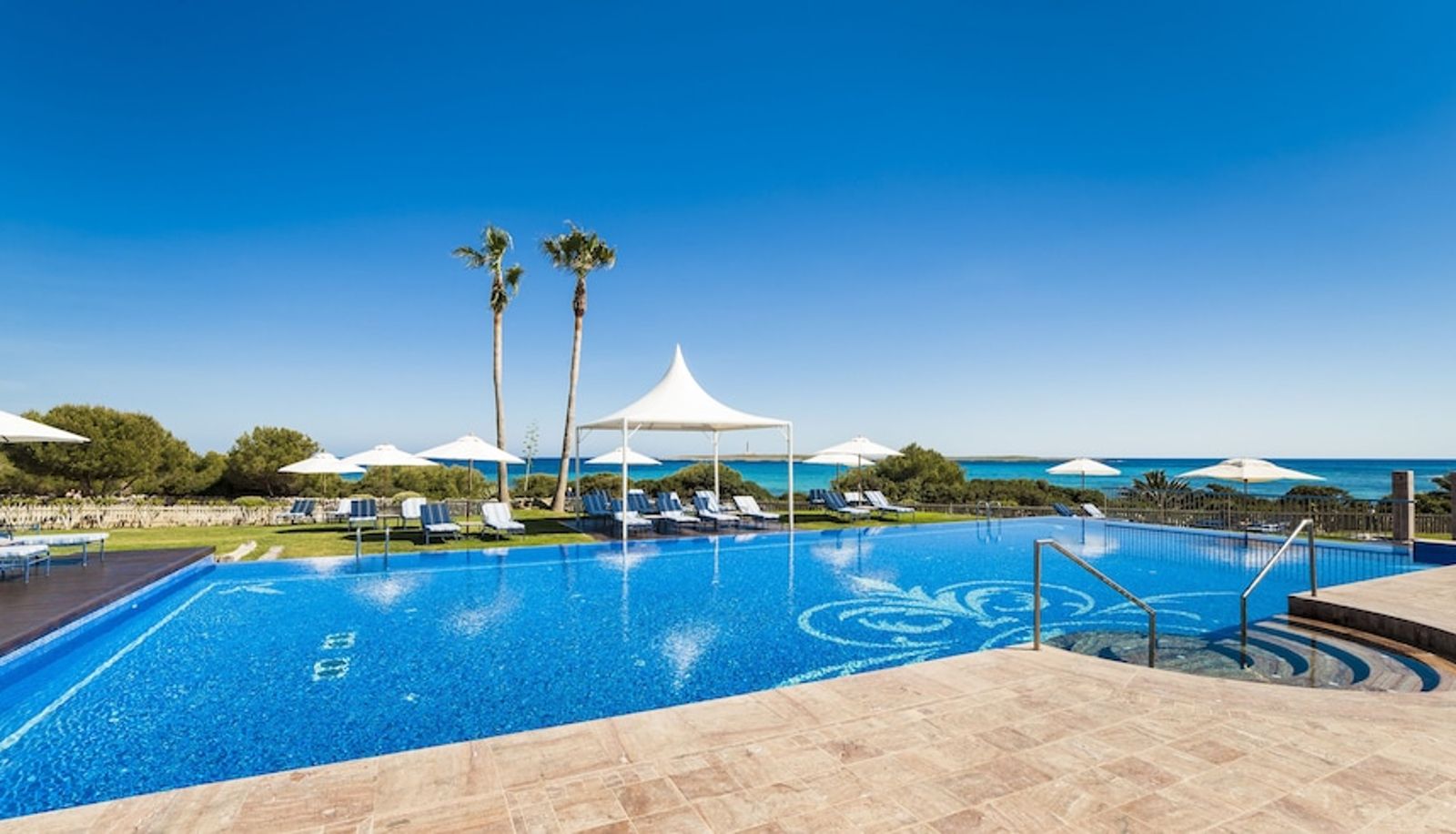 Pool - Insotel Punta Prima Prestige Suites & Spa