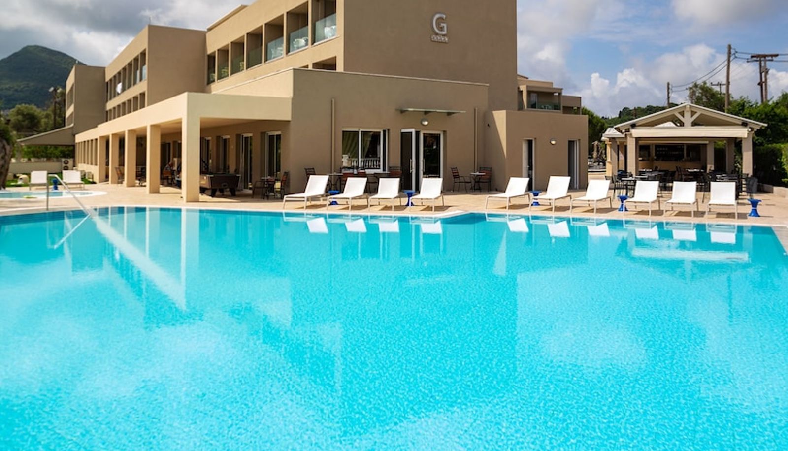 Piscine - CNic Gemini Hotel
