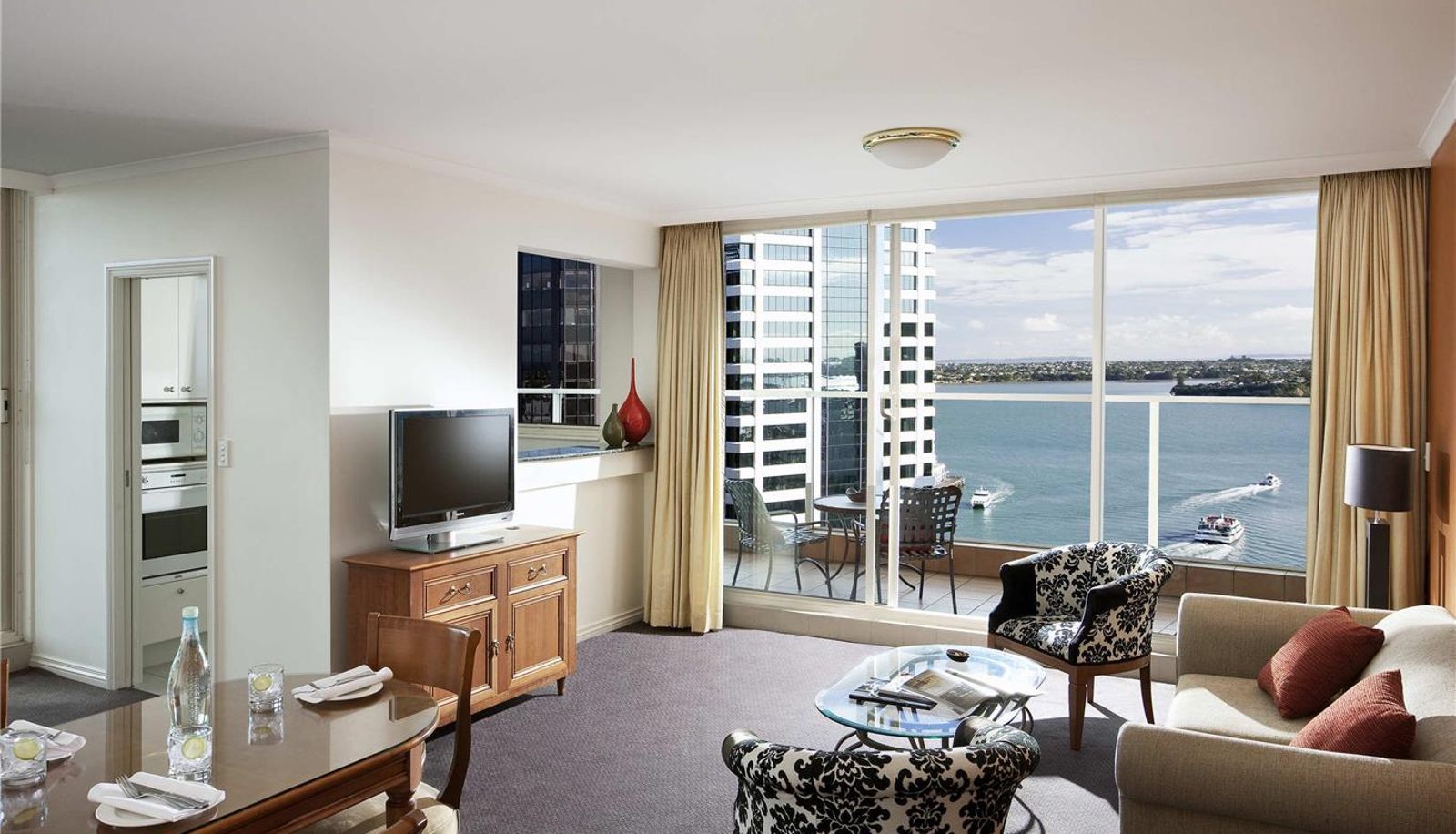 Zimmer - The Sebel Quay West Auckland