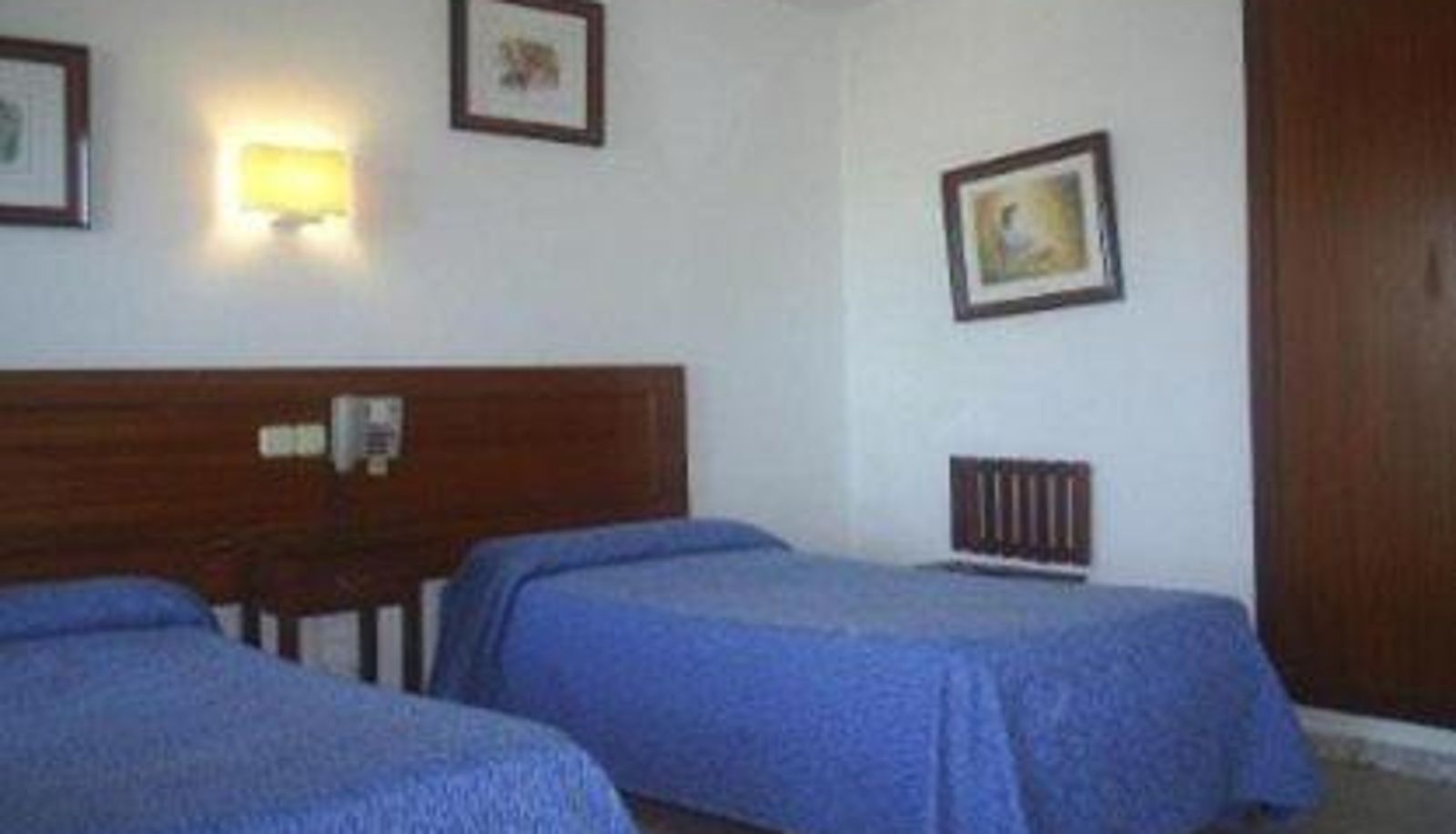 Chambre triple - Hotel Marina Victoria