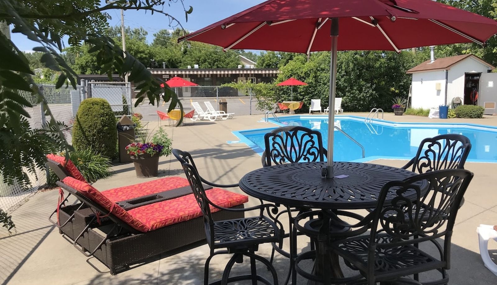Pool - Motel Adam