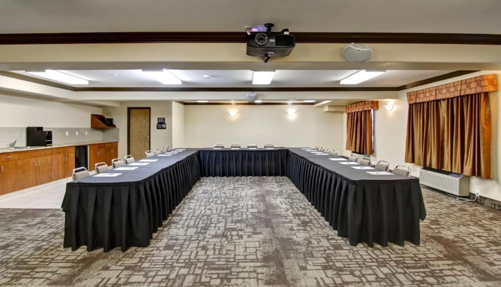 Conference room - Canalta Rocky Mountain House