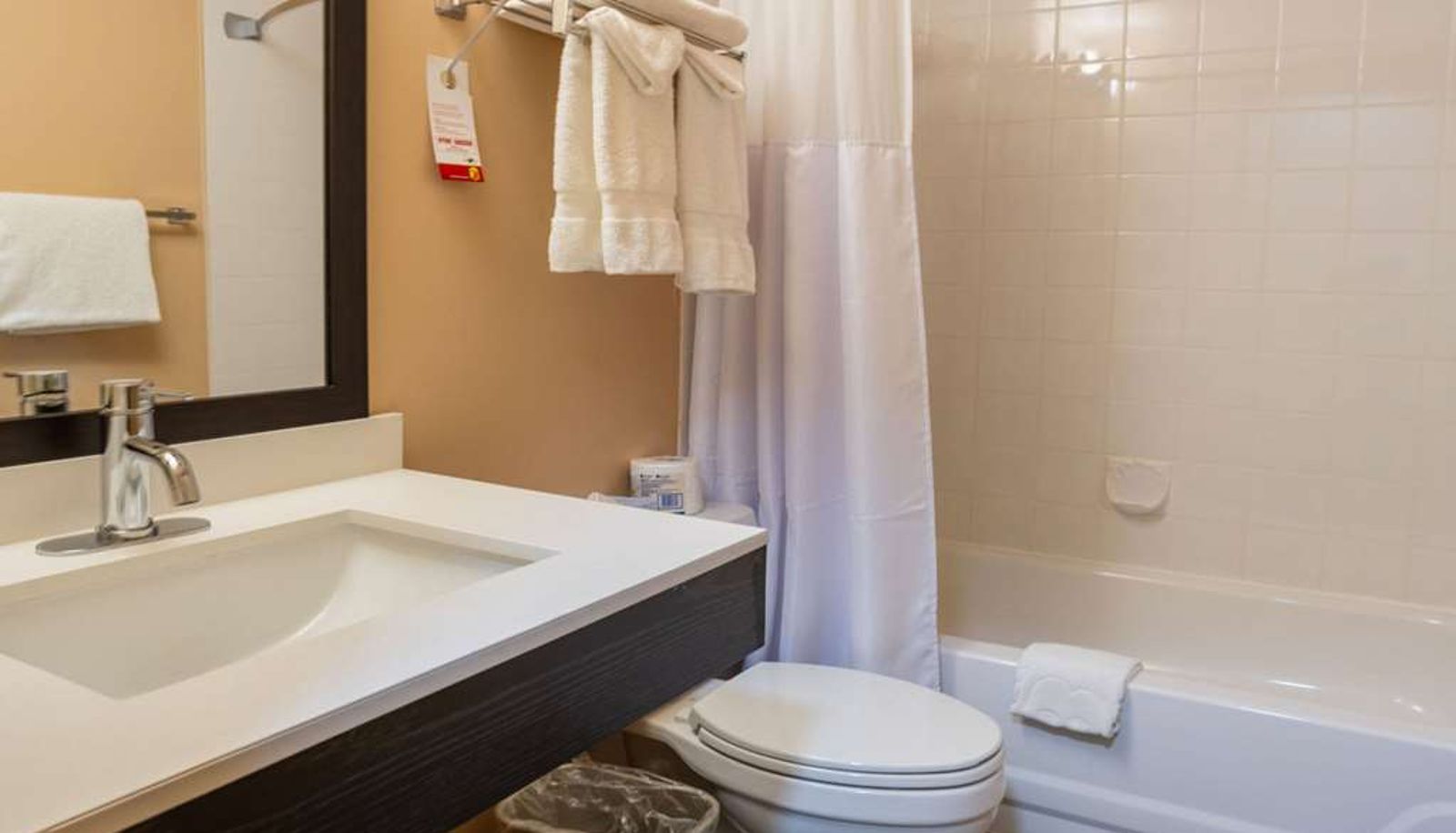 Camera - Ramada by Wyndham Cranbrook