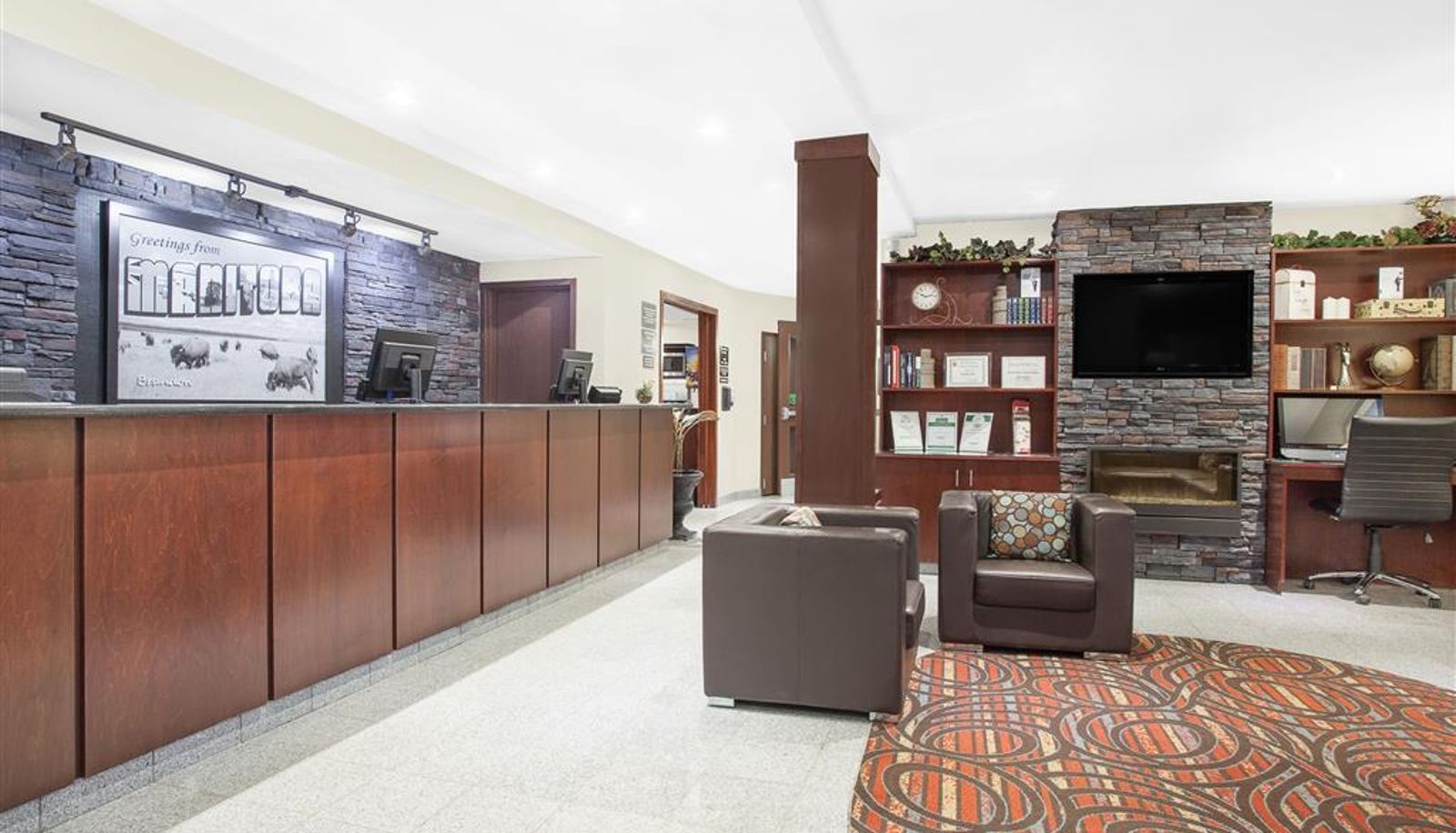 Hall - Super 8 by Wyndham Brandon MB