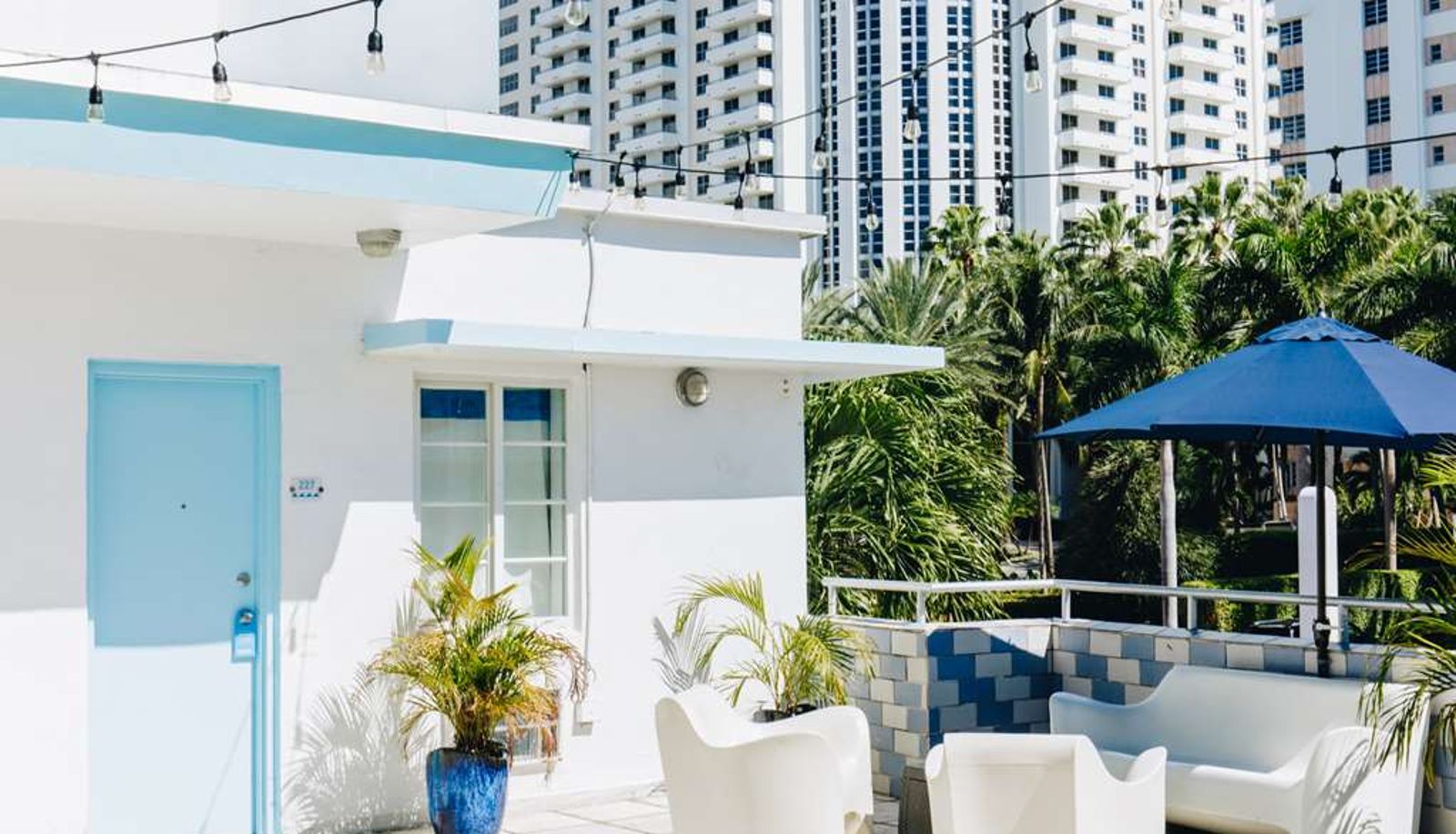 Interior view - Aqua Hotel and Suites