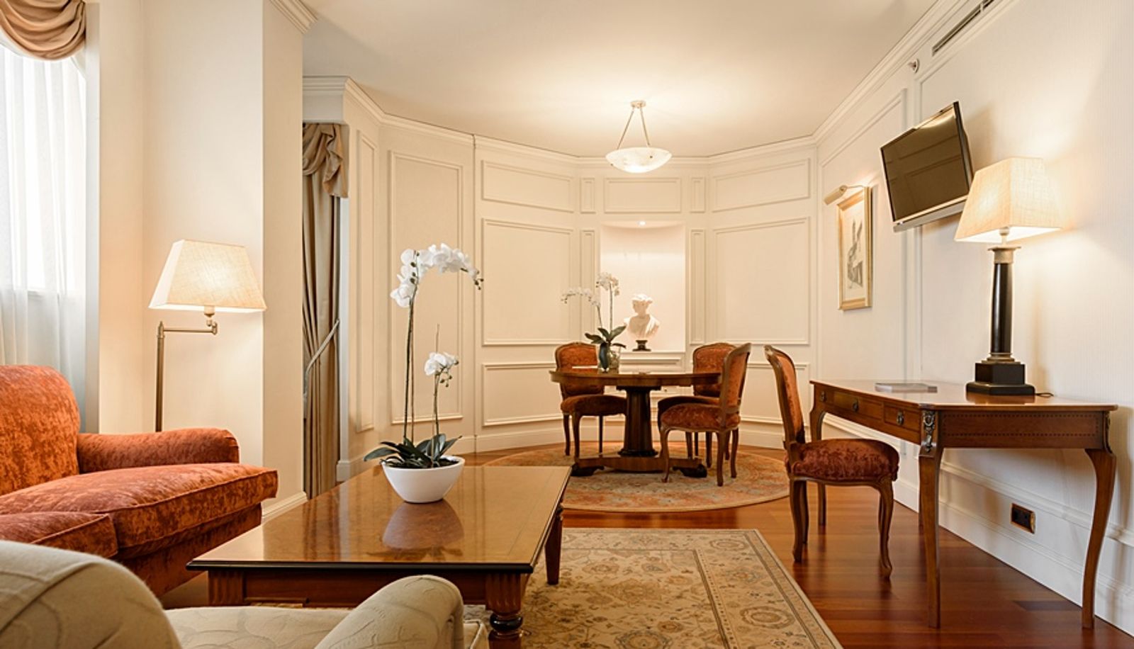 Informacje - EUROSTARS GRAN HOTEL SANTIAGO