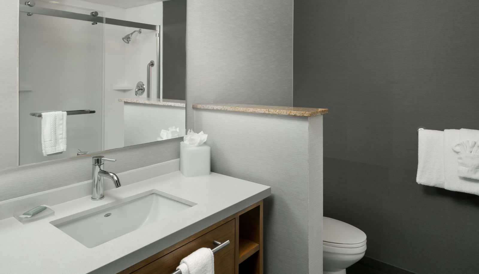 Zimmer - Courtyard by Marriott Richland Columbia Point