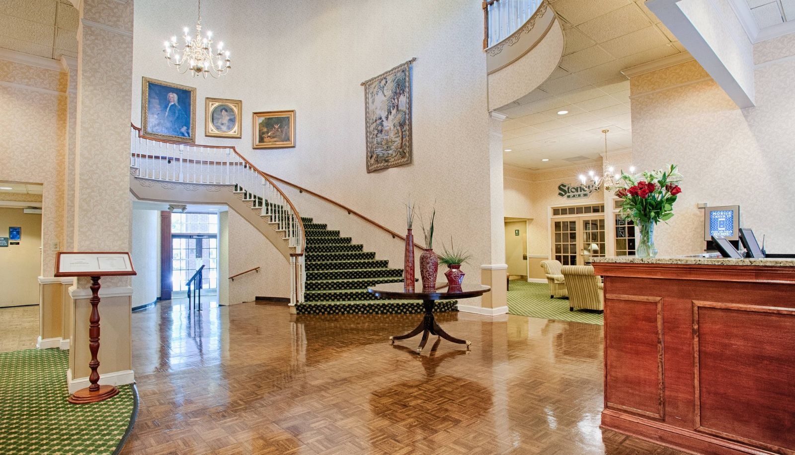 Hall - Inn at Stone Mountain Park