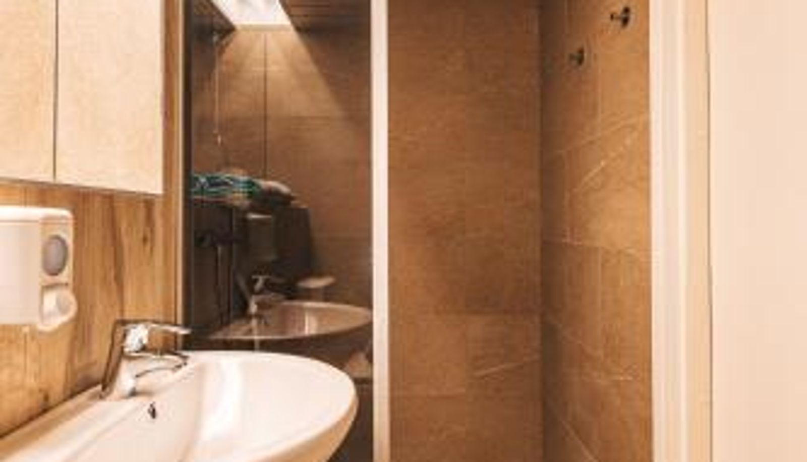 Camera - Go Hotel Shnelli