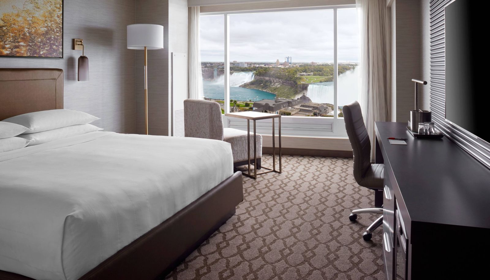 Room - Niagara Falls Marriott Fallsview Hotel and Spa