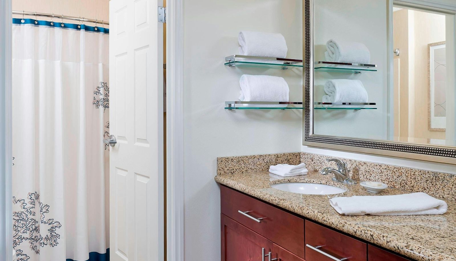 Zimmer - Residence Inn by Marriott Cedar Rapids