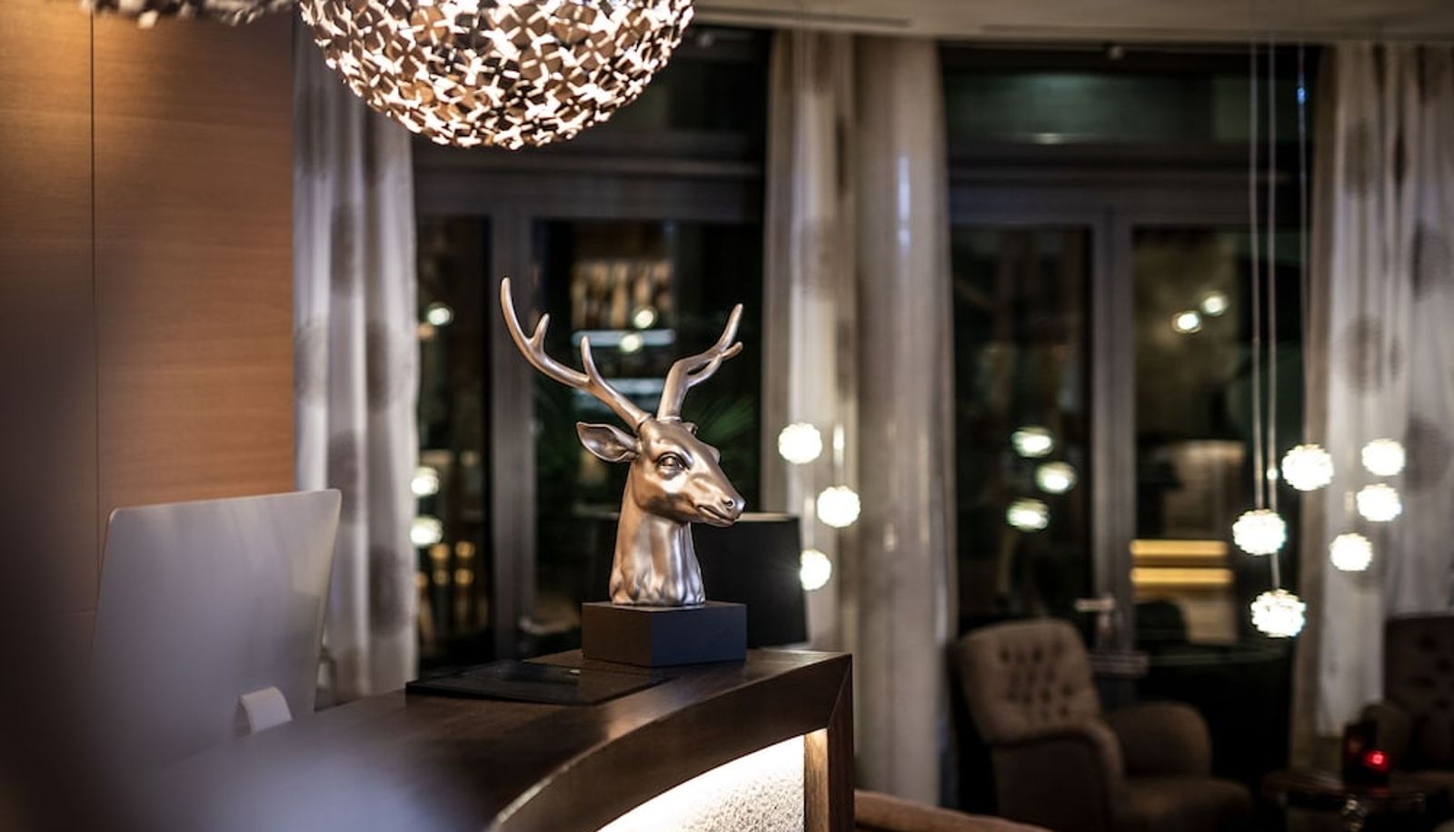 Reception - BLOCK Hotel & Living