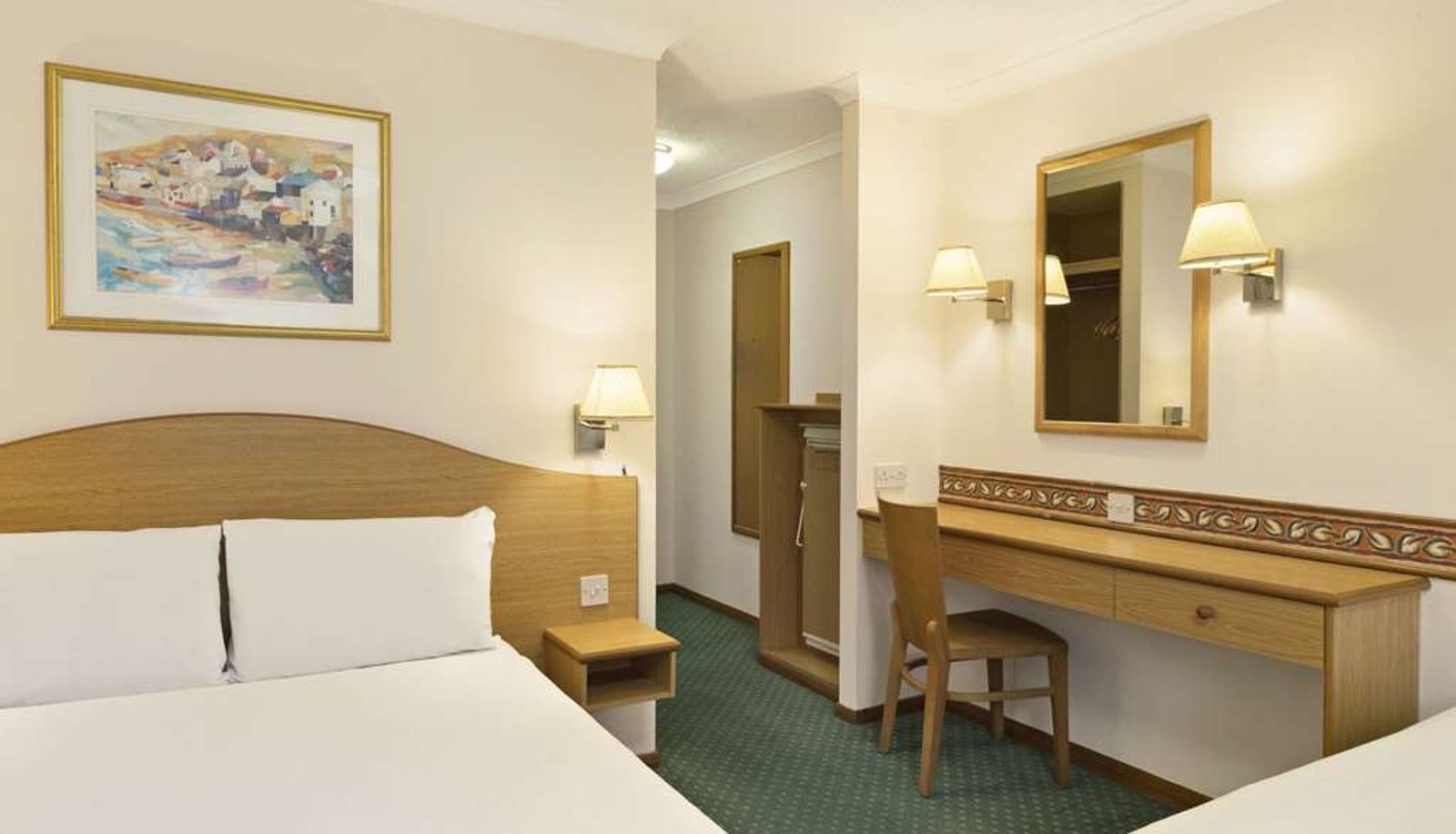 Room - Days Inn by Wyndham Leicester Forest East M1 Welcome Break Service Area