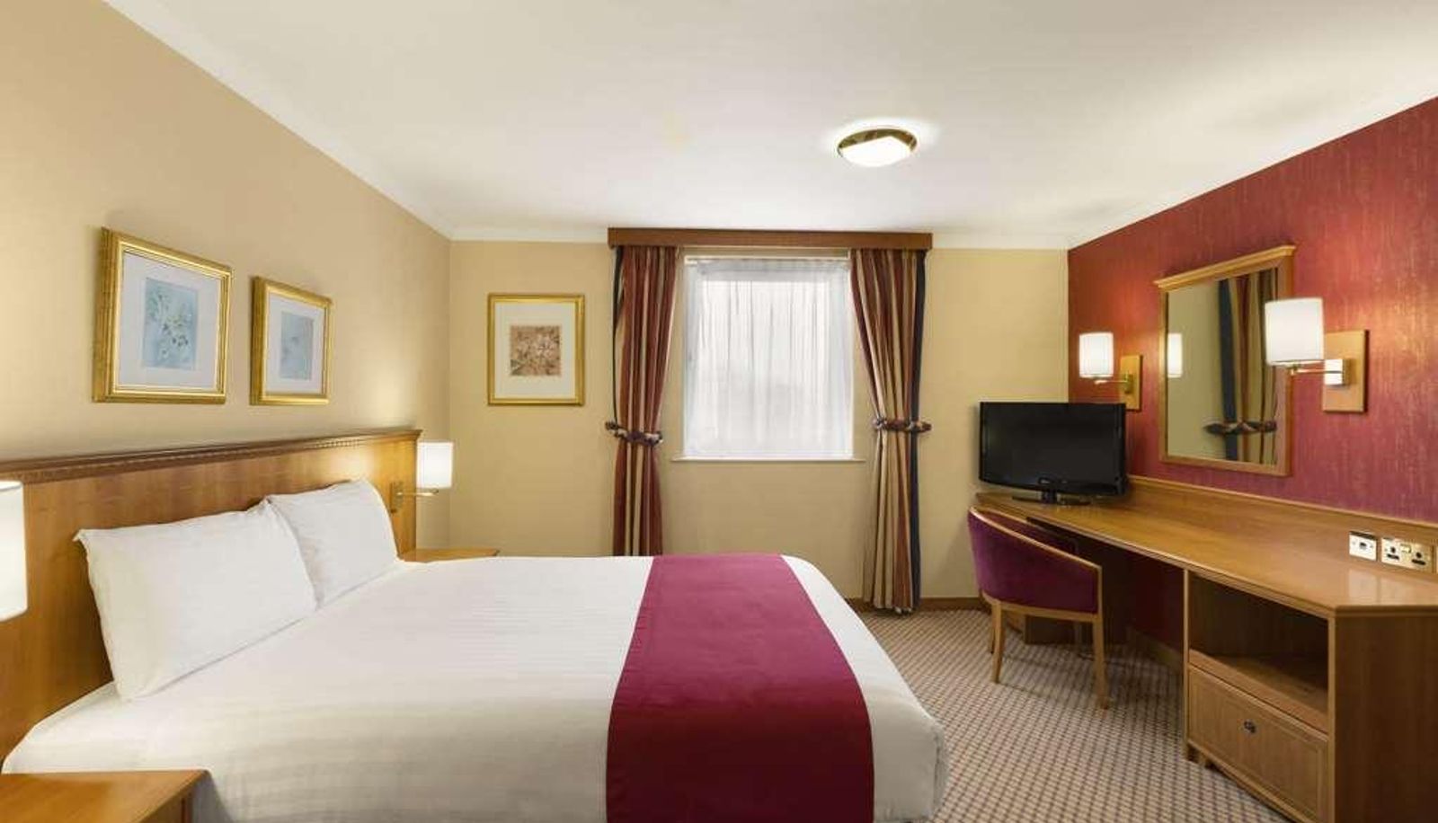 Standardzimmer (Doppel) - Ramada by Wyndham London South Ruislip