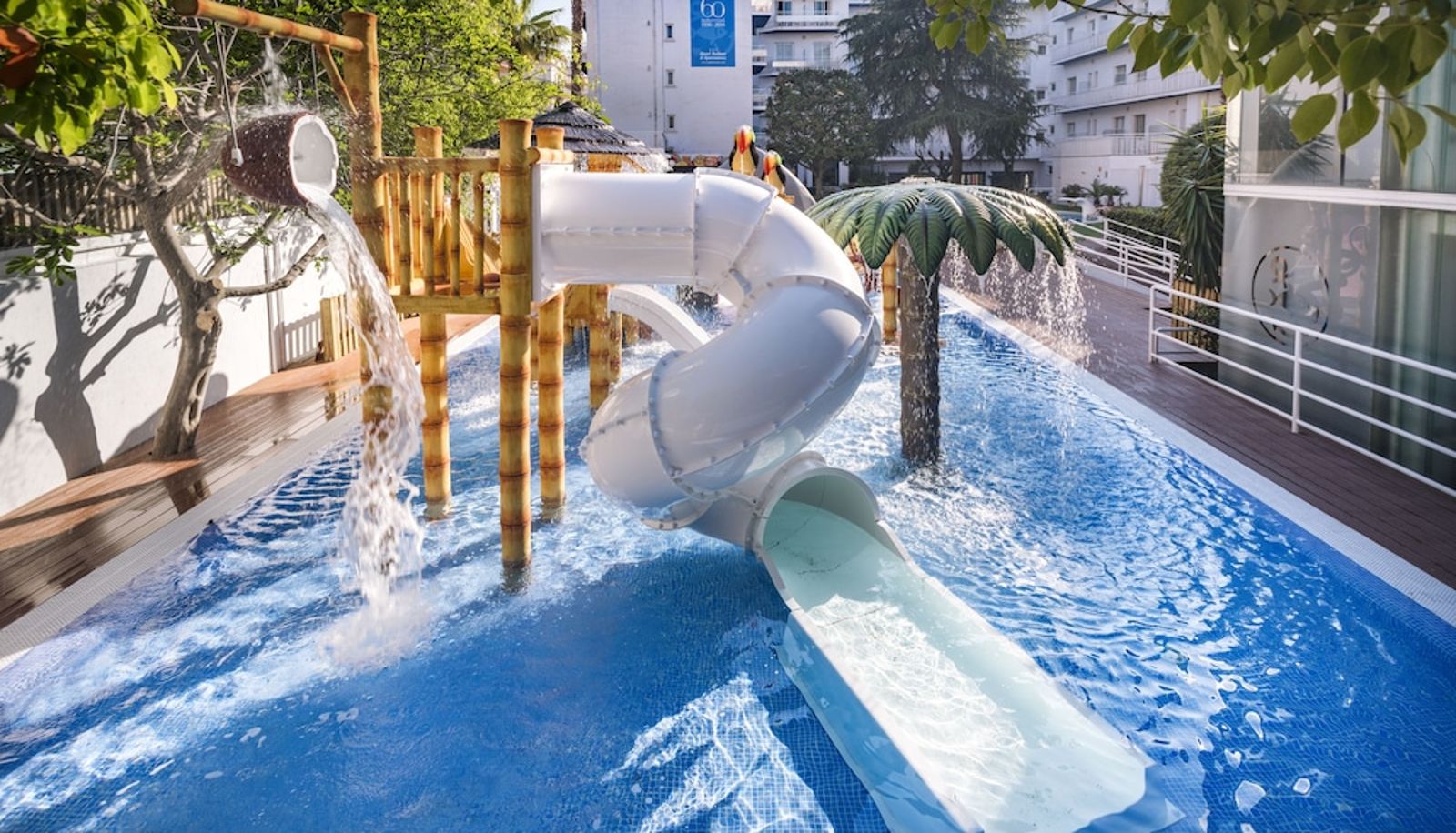 Pool - Aparthotel & SPLASH  Hotel GHT Balmes