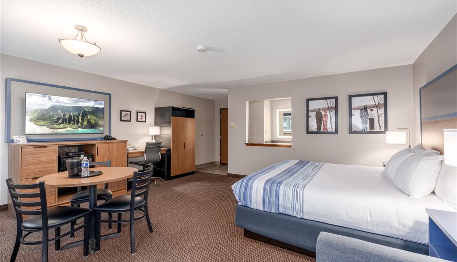 Zimmer - AmericInn by Wyndham New Richmond