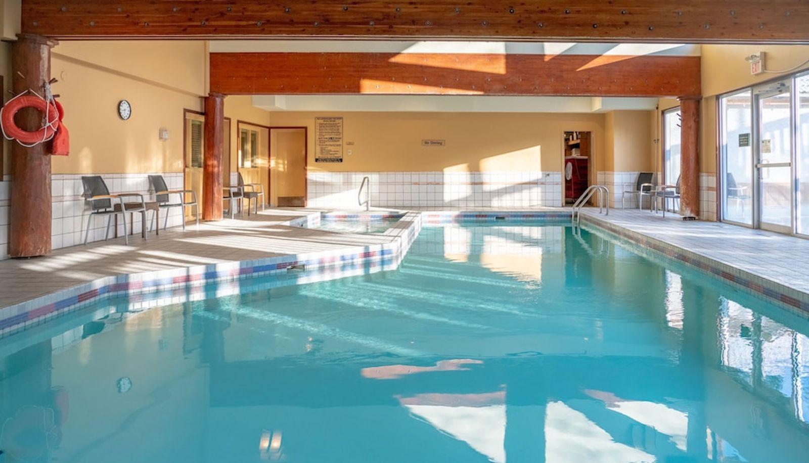 Pool - Banff Rocky Mountain Resort