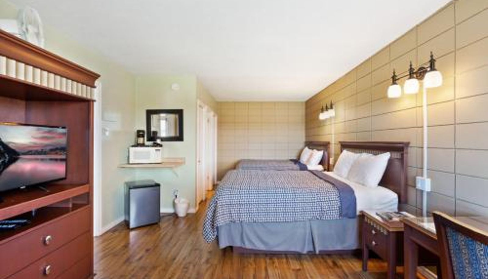 Room - Big Rock Motel