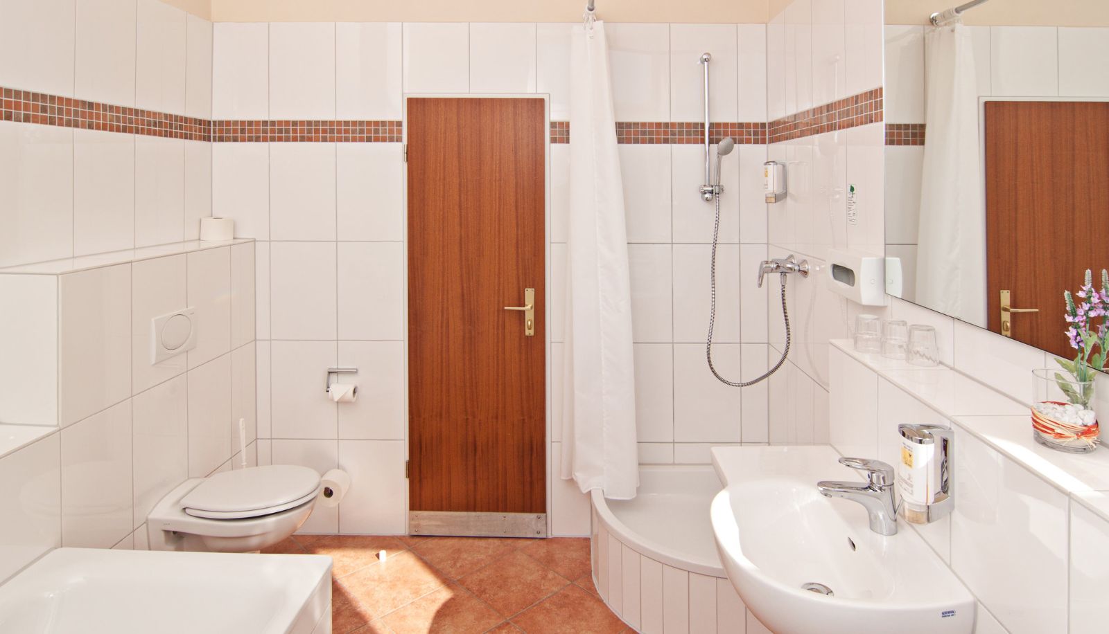 Room - Garner Hotel HAMBURG - GRAF MOLTKE by IHG