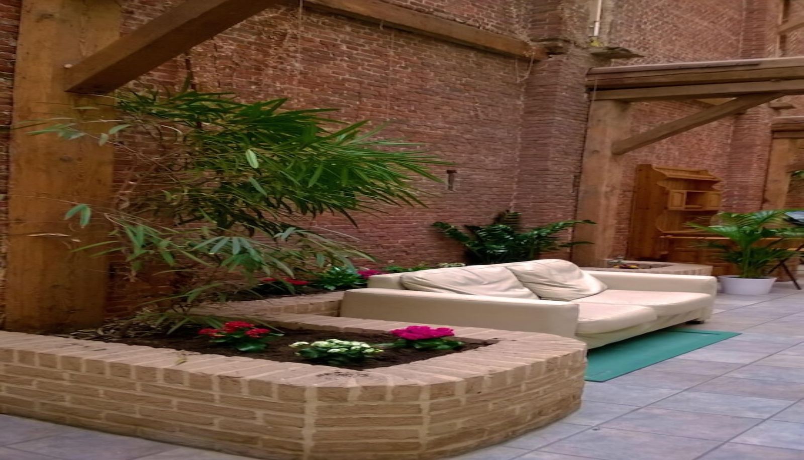 Sala - Condo Gardens Antwerpen