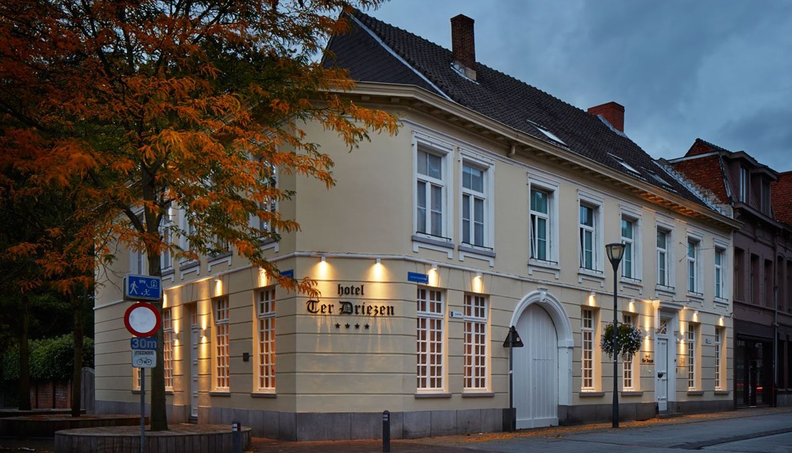 Buitenaanzicht - Ter Driezen