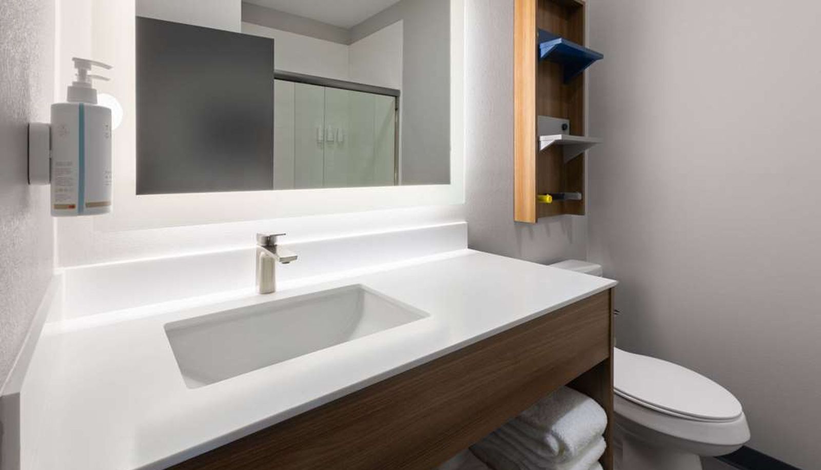 Room - Microtel Inn & Suites by Wyndham Olive Branch
