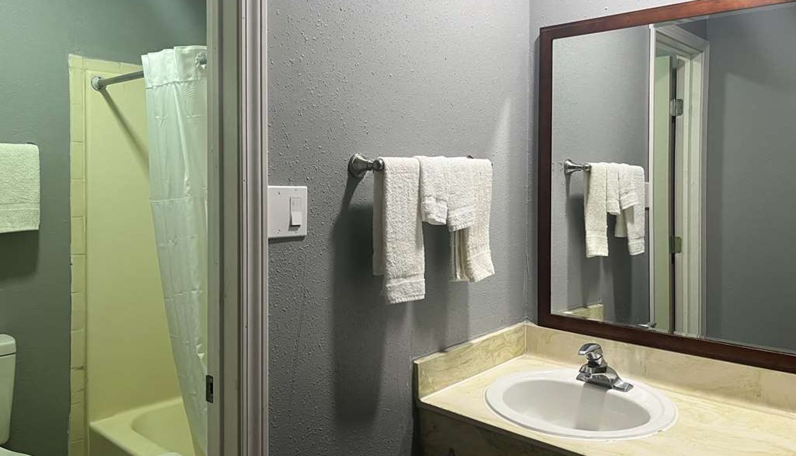 Room - Motel 6 Borger TX  Boom Town