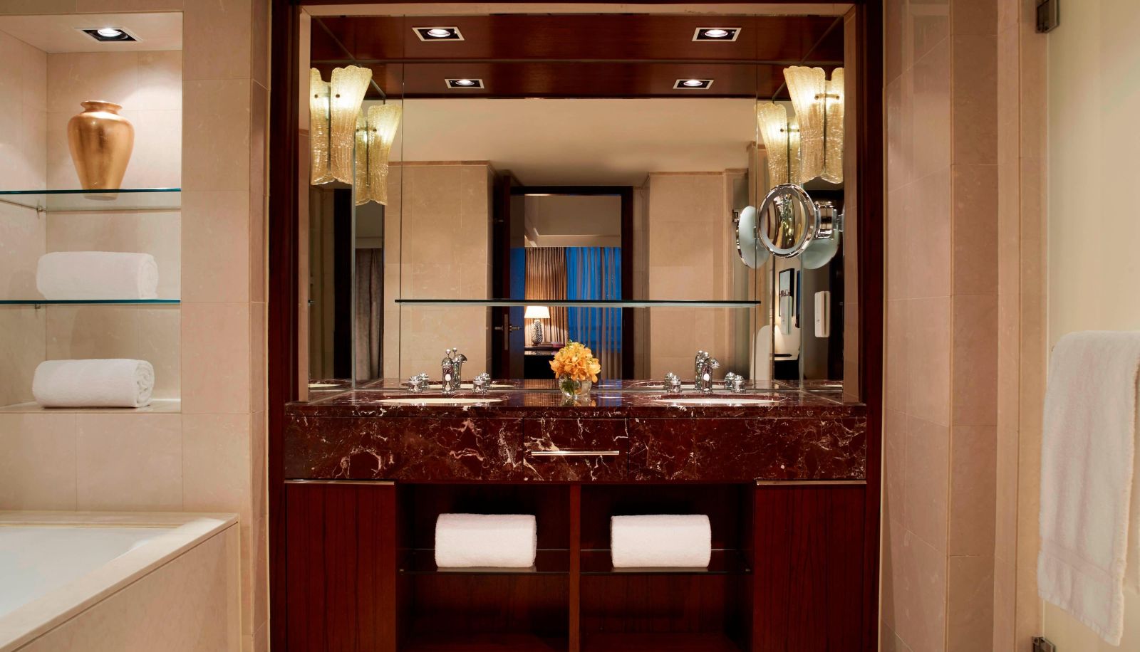 Zimmer - The Portman Ritz-Carlton Shanghai