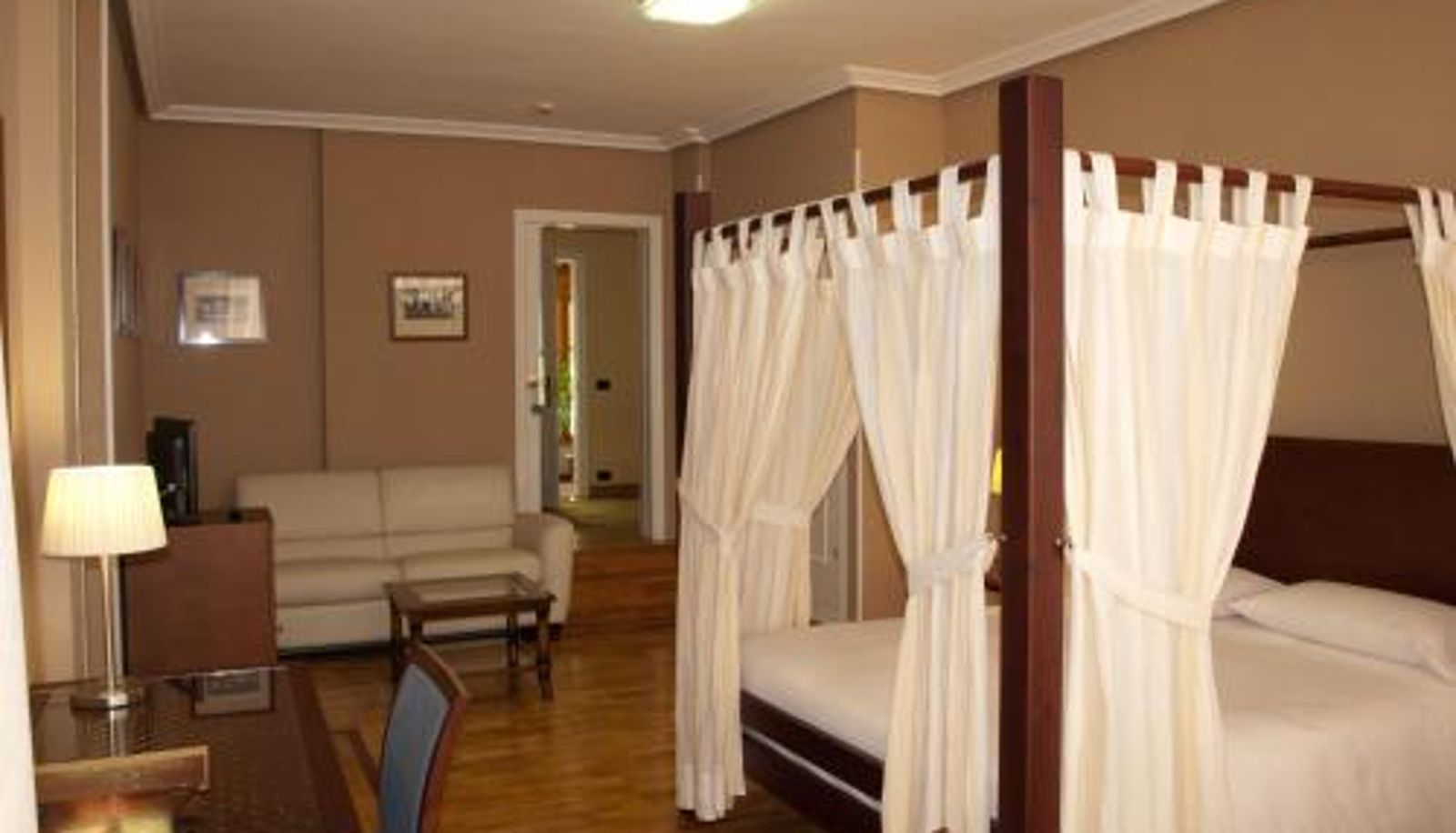 Room - Hotel Casa Camila