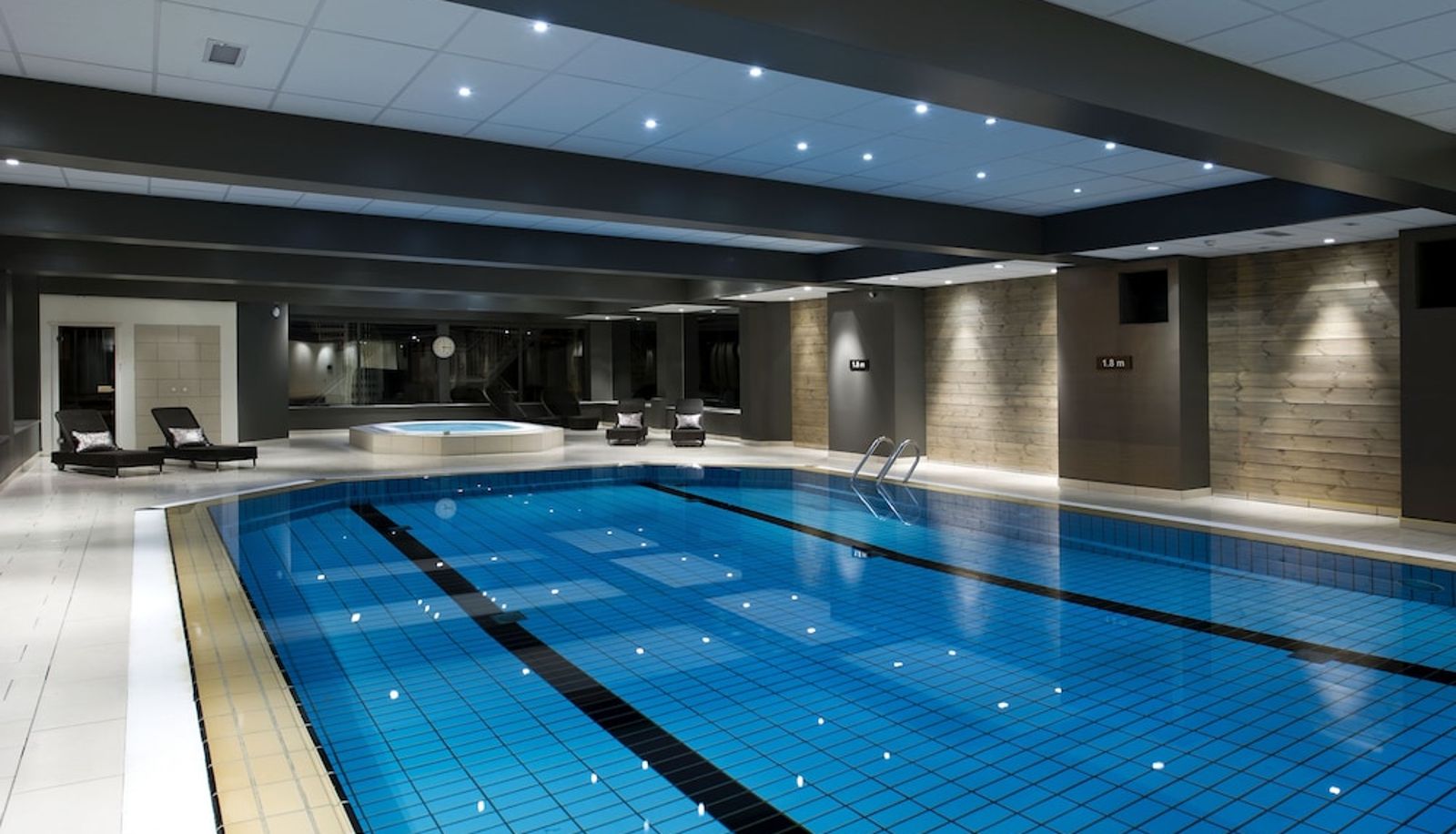 Pool - Highland Lodge