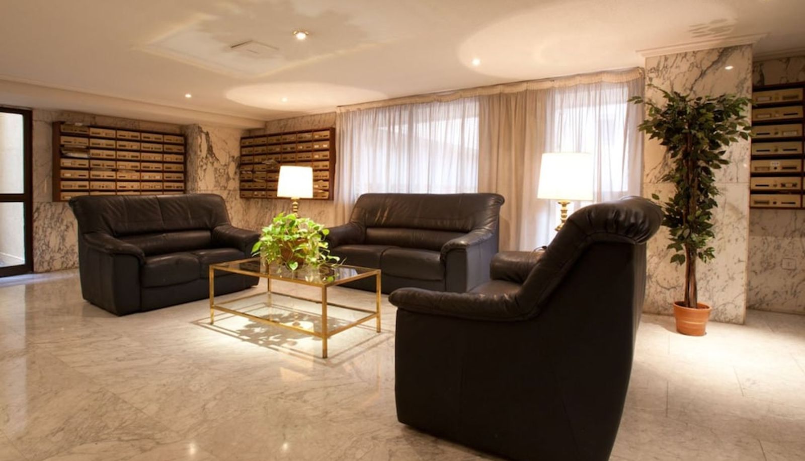 Hall - Apartamentos Goya 75 Apartamentos