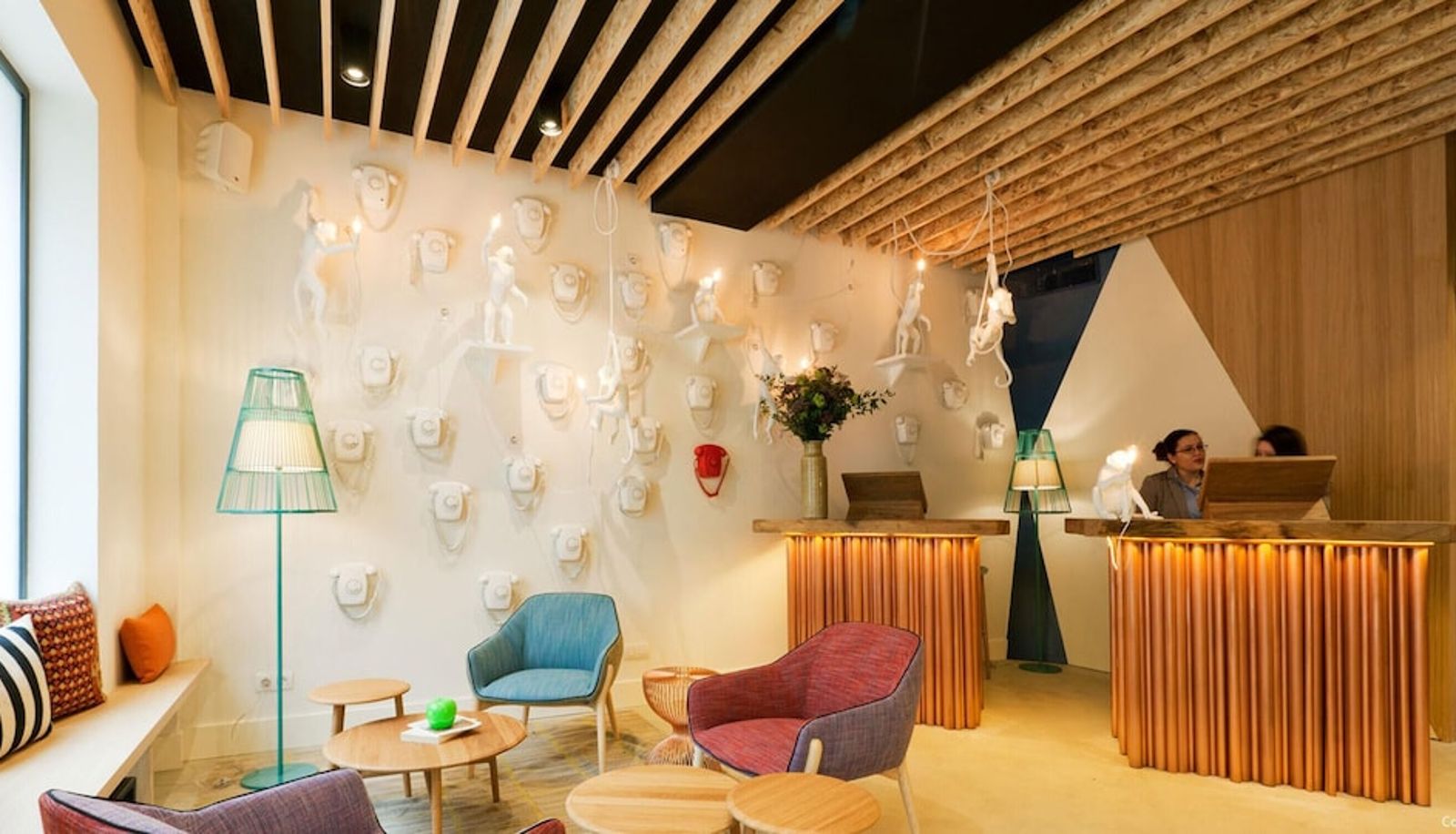 Rezeption - SLEEP’N Atocha – B Corp Certified Hostal