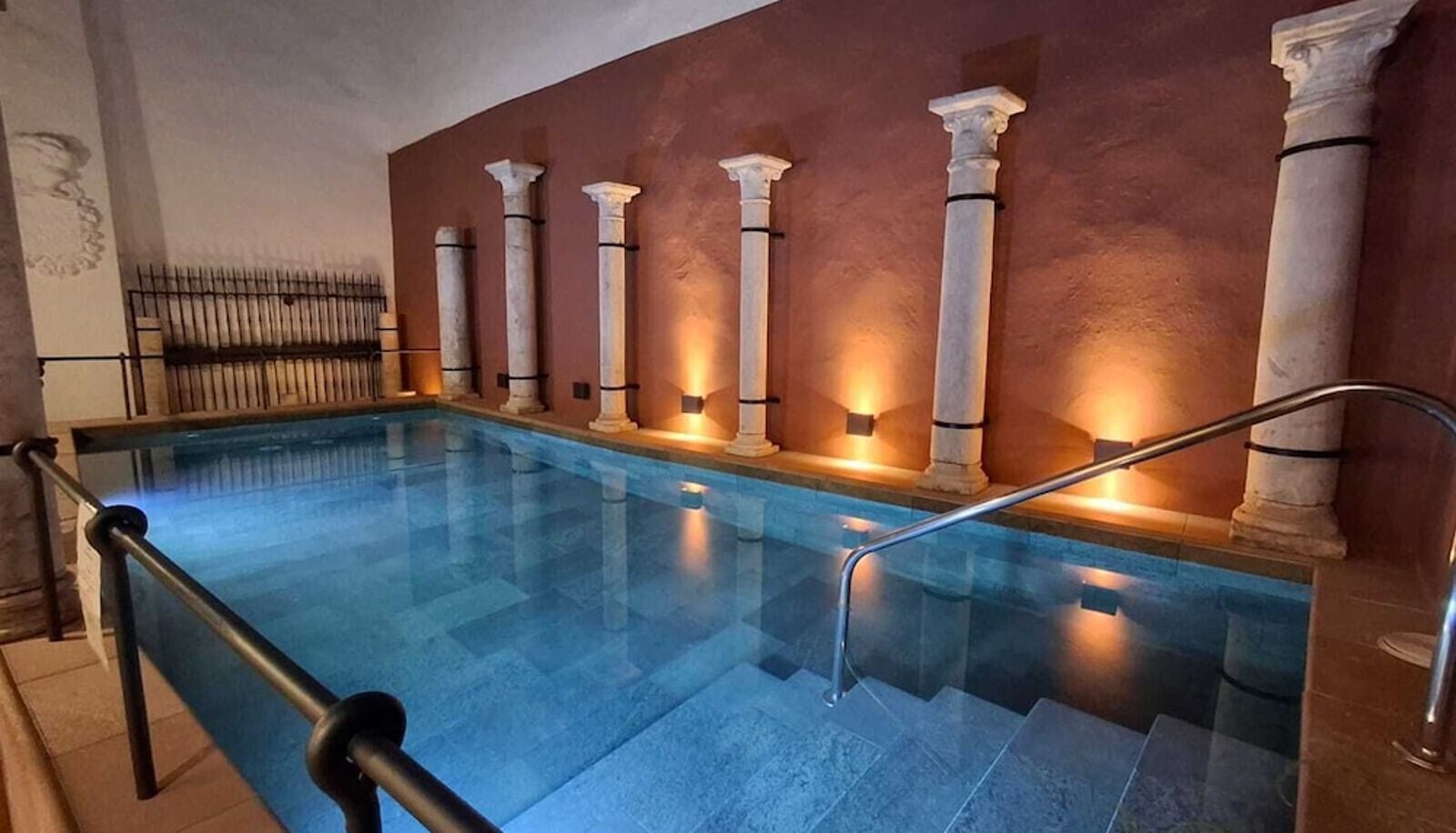 Pool - Hotel Murillo Reinoso