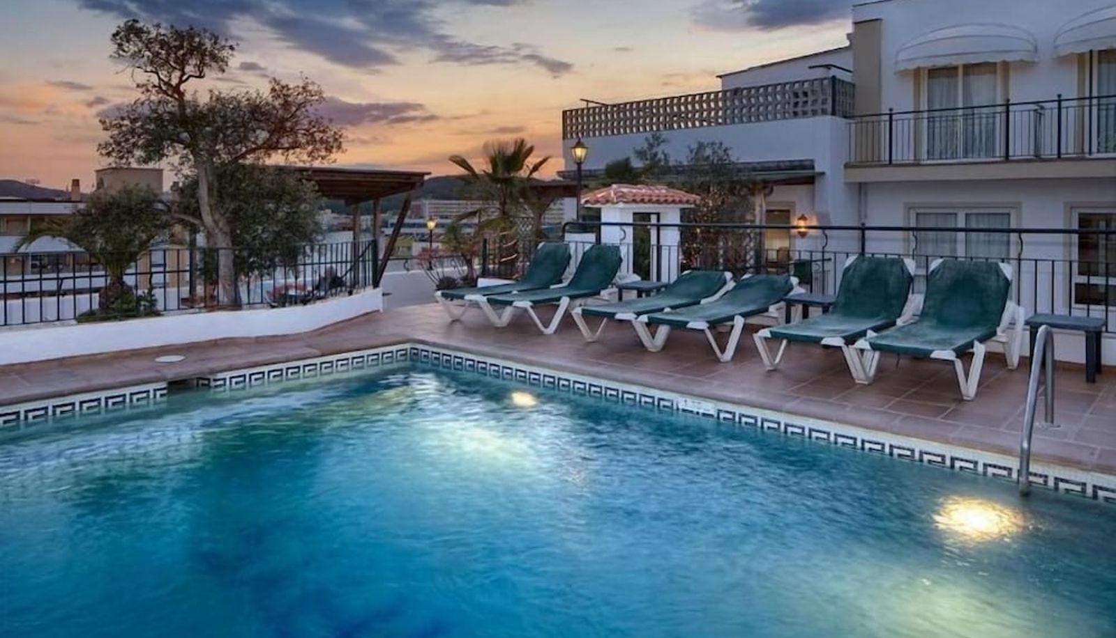 Pool - Hotel Ninays