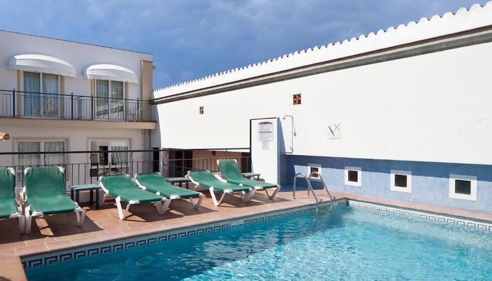 Pool - Hotel Ninays