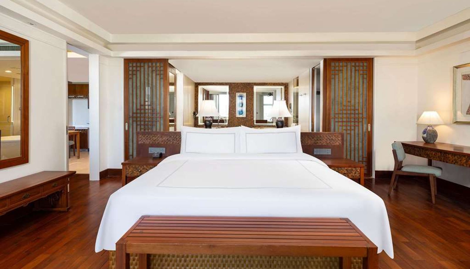 Camera - Swissôtel Sanya Yalong Bay