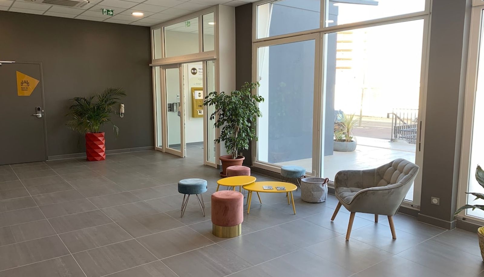 Réception - B&B HOTEL CHAUMONT