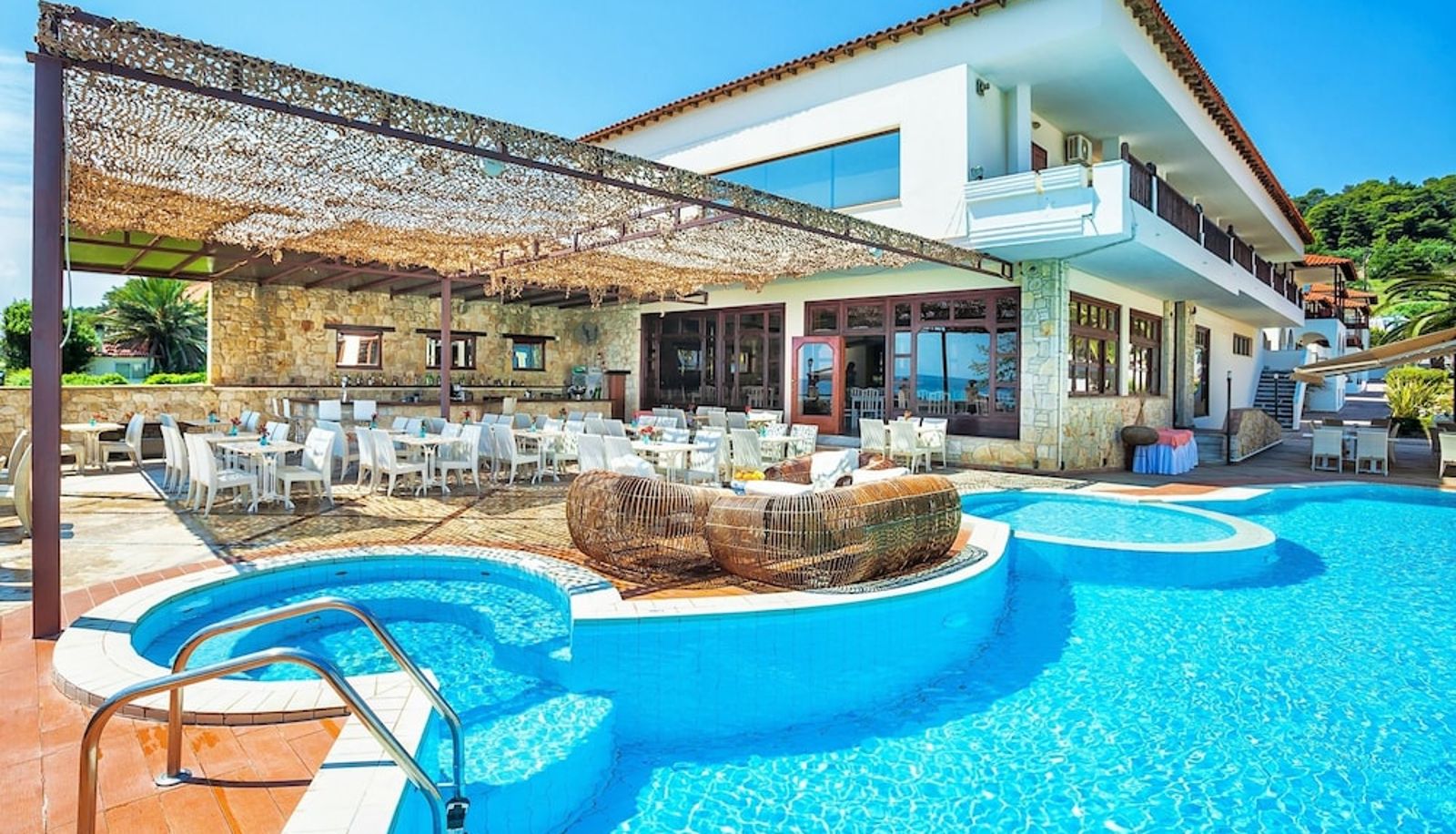 Piscina - Xenios Possidi Paradise Hotel