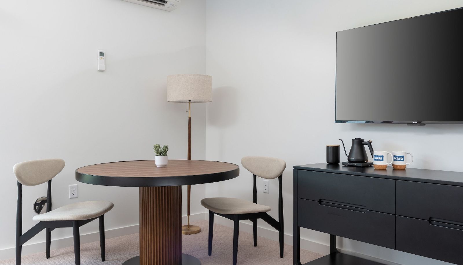 Kamer - Boardwalk Hotel on Lake Anna by Kasa