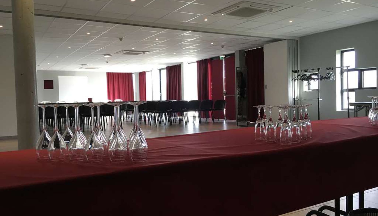 Konferenzraum - KYRIAD EVREUX - Netreville