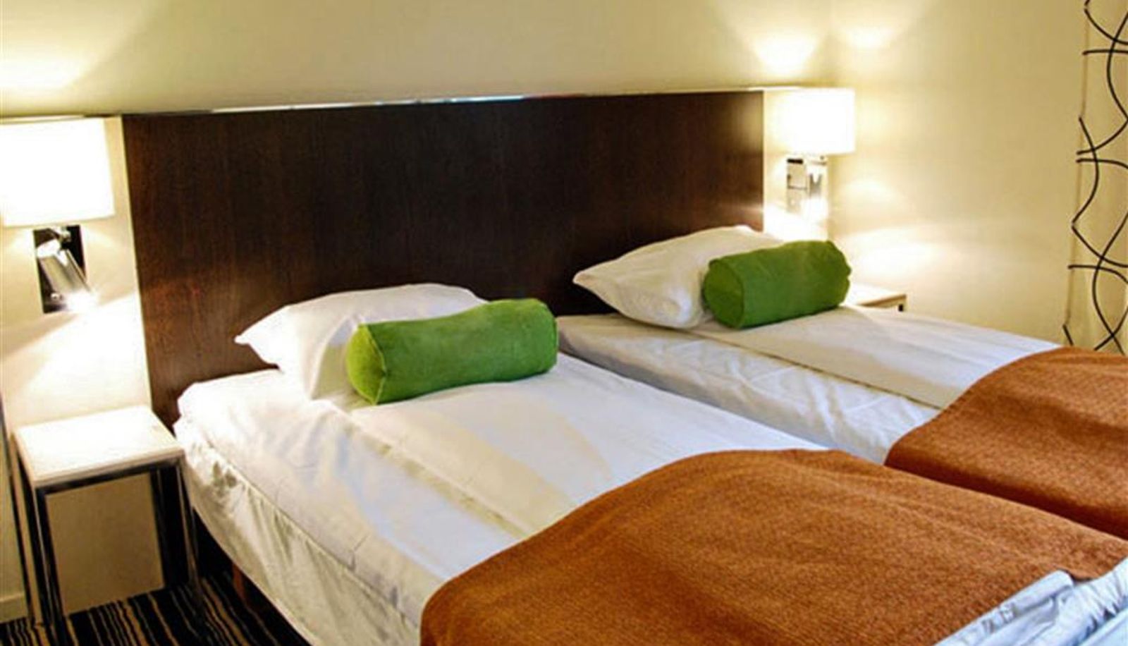 Zimmer - Quality Hotel Entry