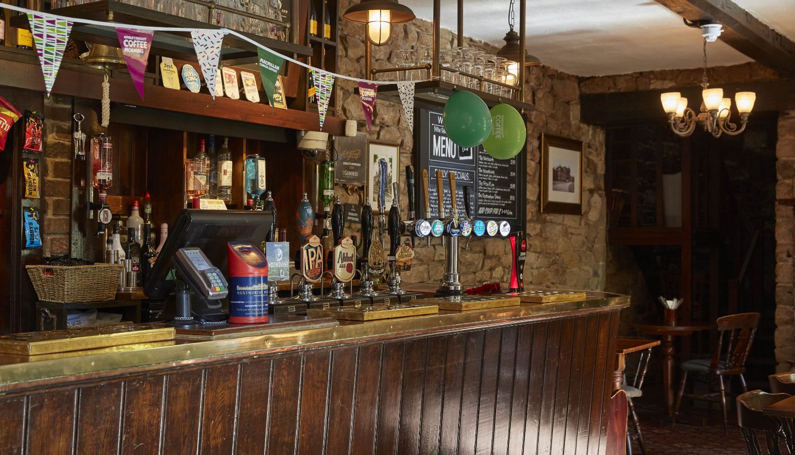 Bar - Rockingham Arms