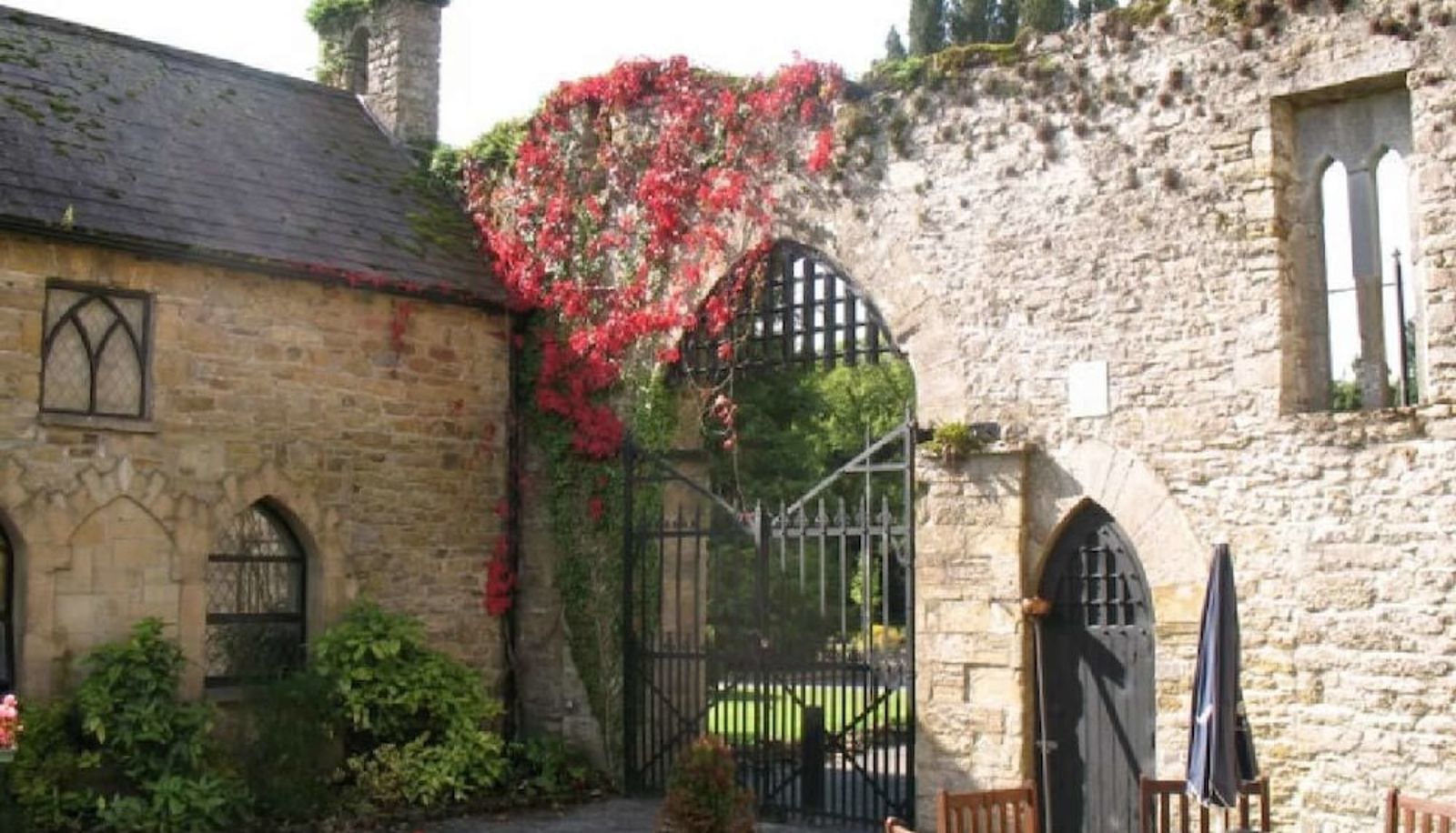 Terasse - Kinnitty Castle Hotel