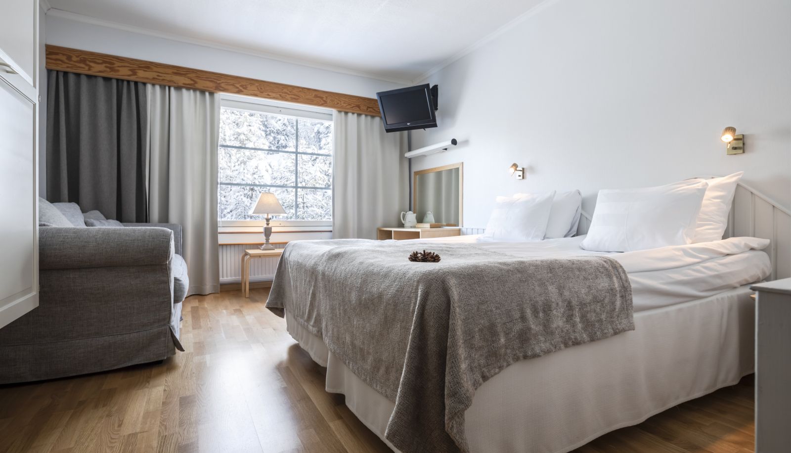 Camera - LAPLAND HOTEL BEARS LODGE