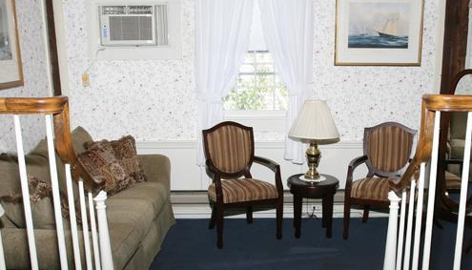 Bar - STURBRIDGE HOST HOTEL AND CONFERENCE CEN