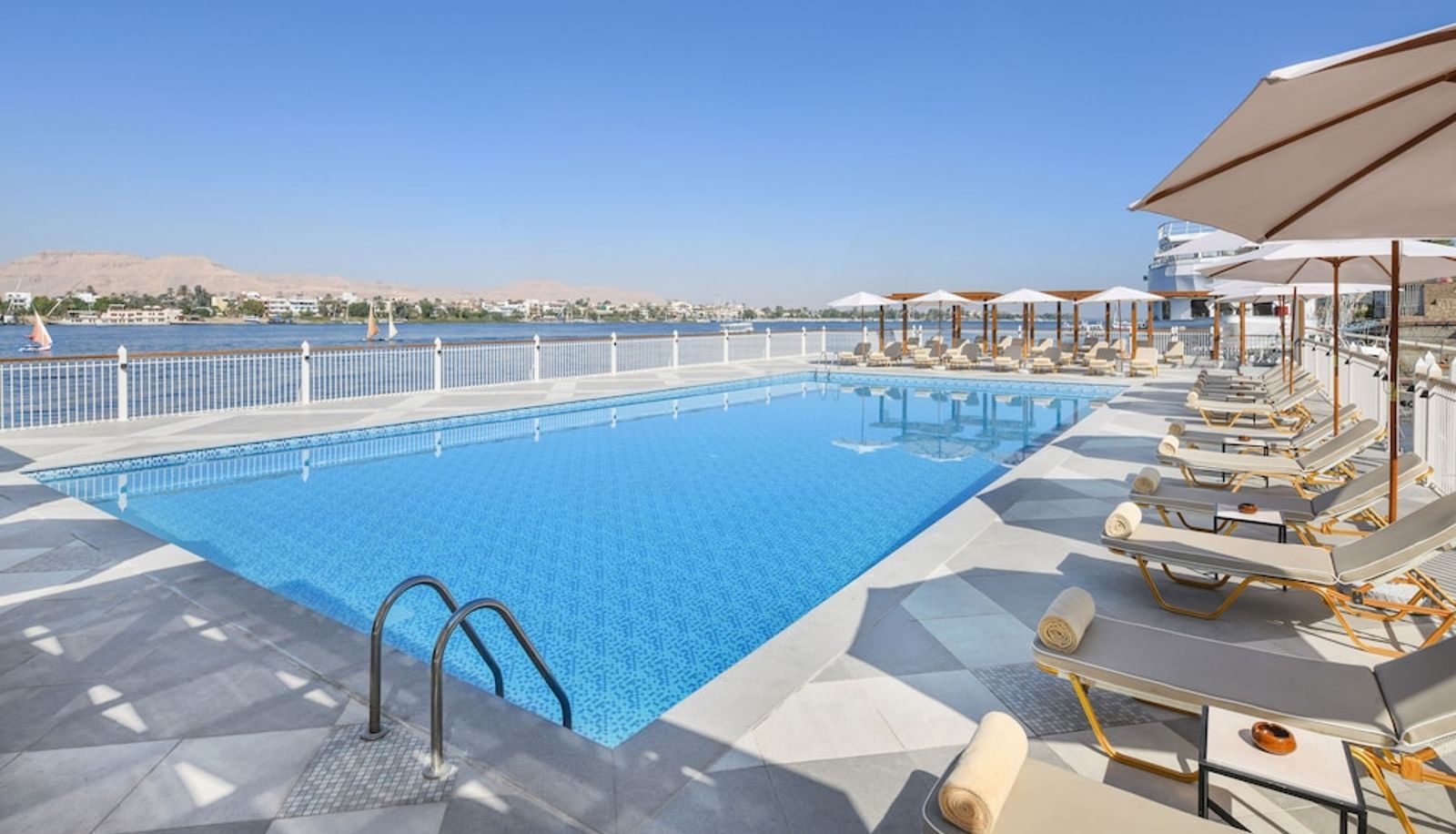 Piscina - Iberotel Luxor by JAZ